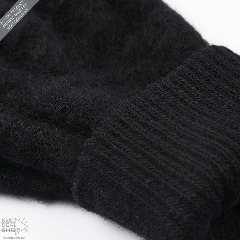 Wireless Bluetooth Gloves with Built-in Speaker and Mic for Phones