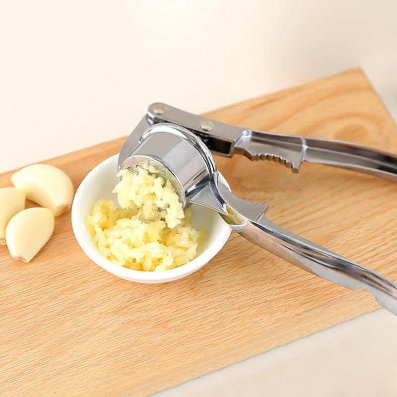 2-in-1 Garlic Press with Nutcracker - Home Kitchen Multi Functional Gadget