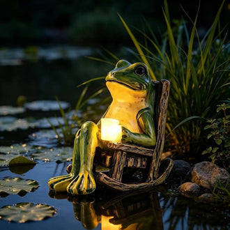 Solar Powered Dusk-to-Dawn Warm White LED Frog Statue Light - Weatherproof Resin Lawn & Yard Ornament