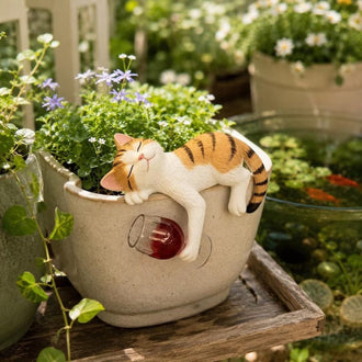 Whimsical Animal Hand-Painted Resin Tipsy Cat Pot Hugger - Garden & Patio Decor