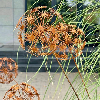 Rustic Metal Dandelion Garden Stake Yard Art Outdoor Decor
