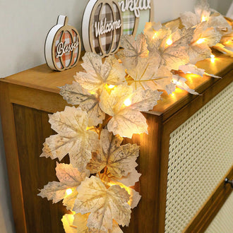 9.84 ft 20 LED Maple Leaf String Light