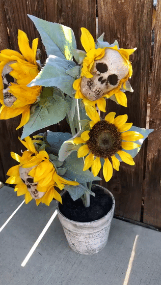 Halloween Skull Sunflower Decoration