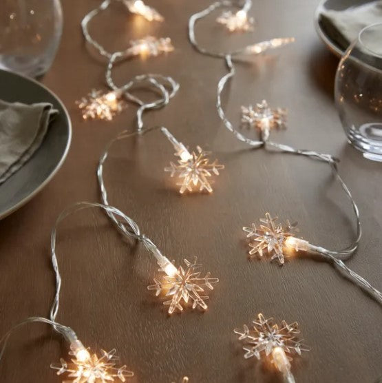 Solar-Powered Snowflake LED String Lights