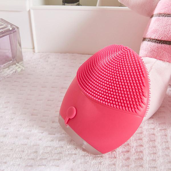 Electric Silicone Facial Massage Cleaner